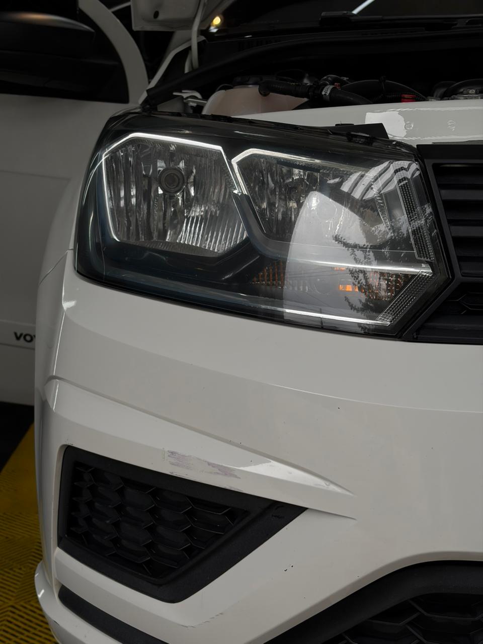 Revitalização de Faróis — Volkswagen Voyage
