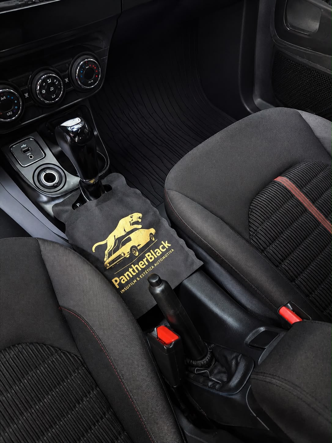 Higienização Interna - Fiat Toro