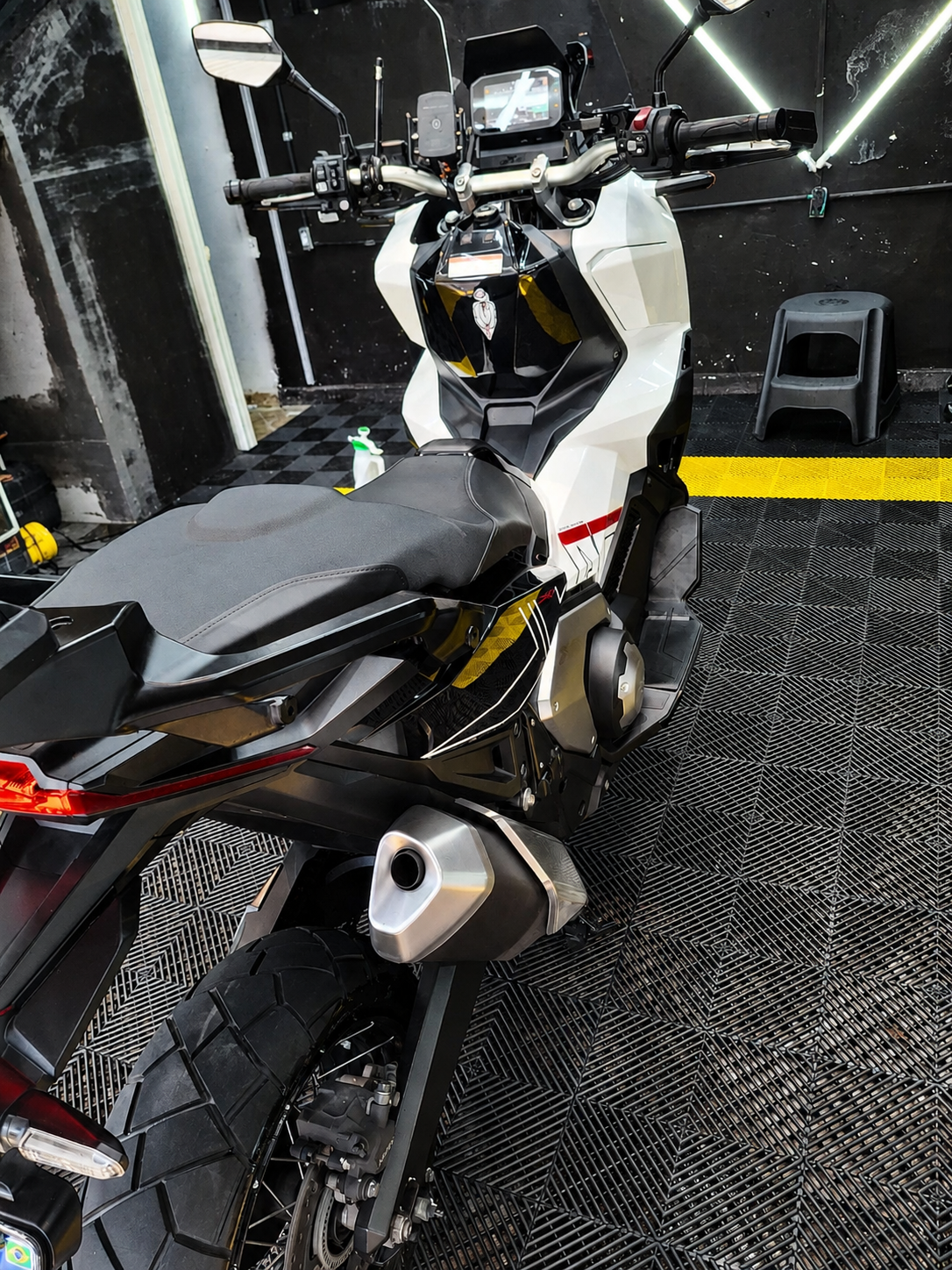 Lavagem Detalhada - Honda X-ADV 750